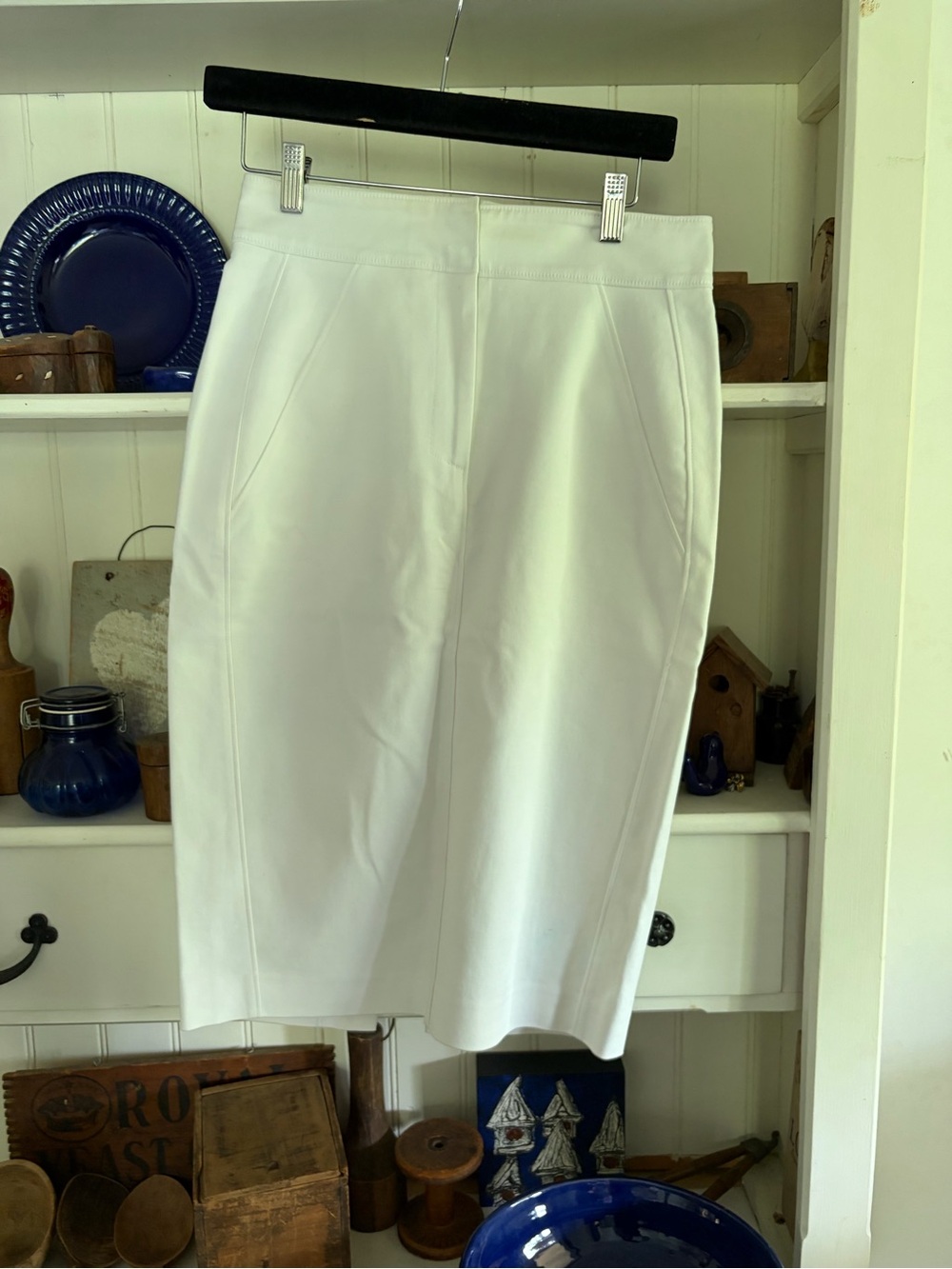 Judith & Charles Classic White Pencil Skirt - Women's